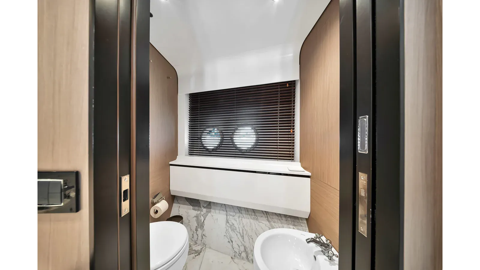 Buy a CLOUD 9 88 at Shestakov Yacht Sales