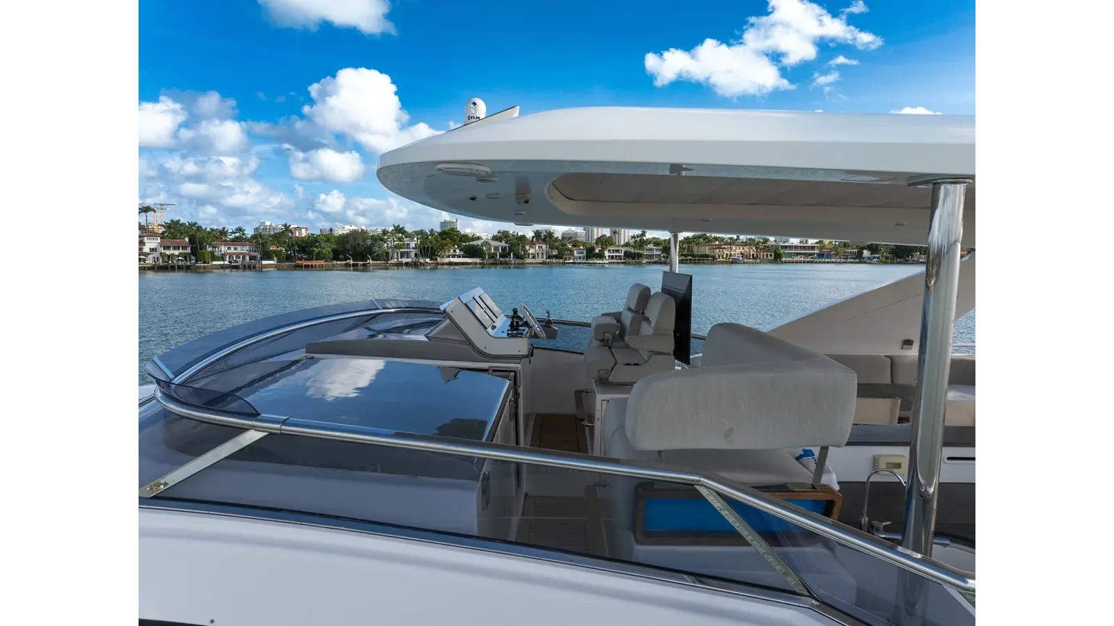 the best price on CLOUD 9 - Azimut Yachts