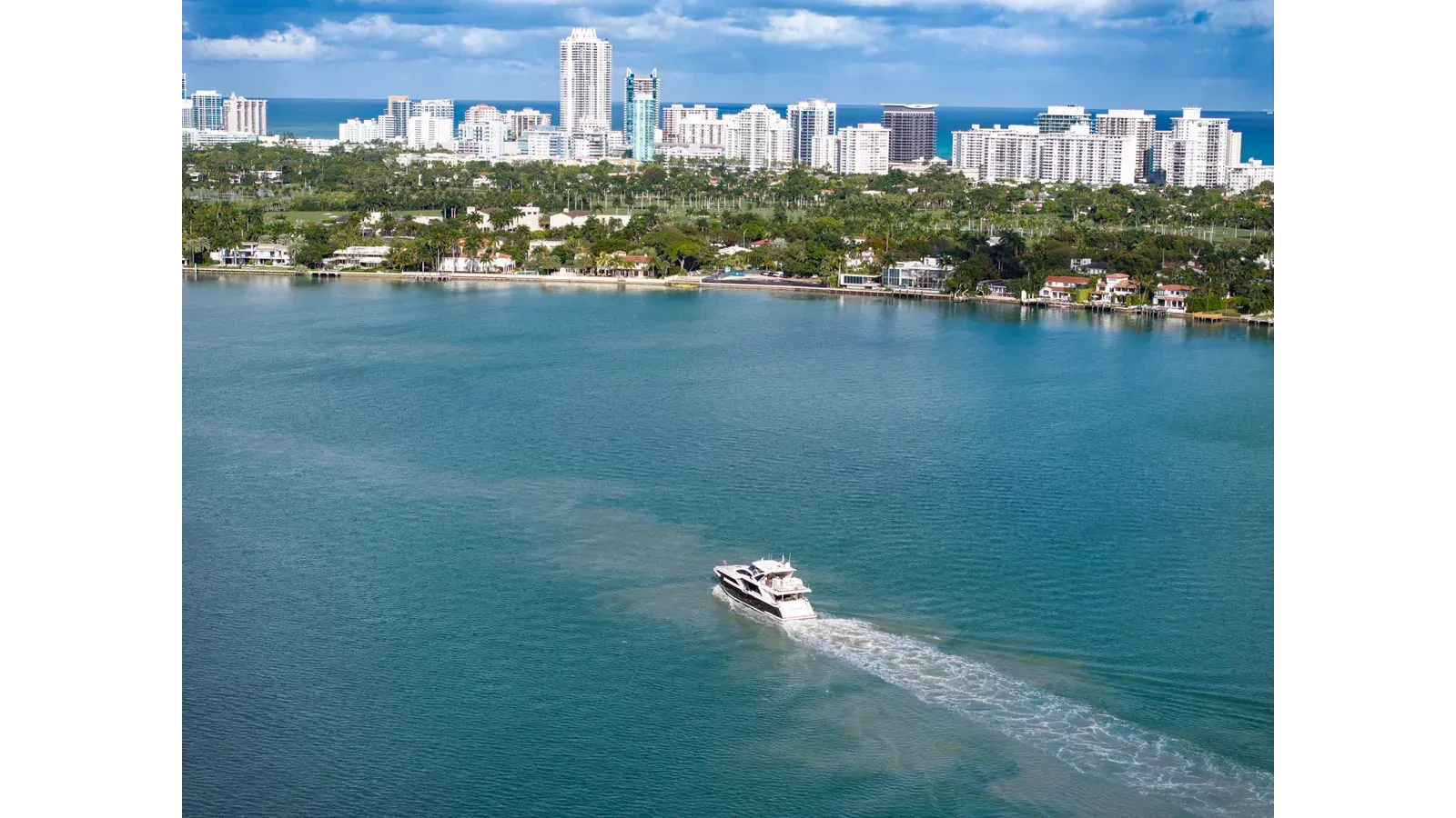 Buy a CLOUD 9 - Azimut Yachts at Shestakov Yacht Sales
