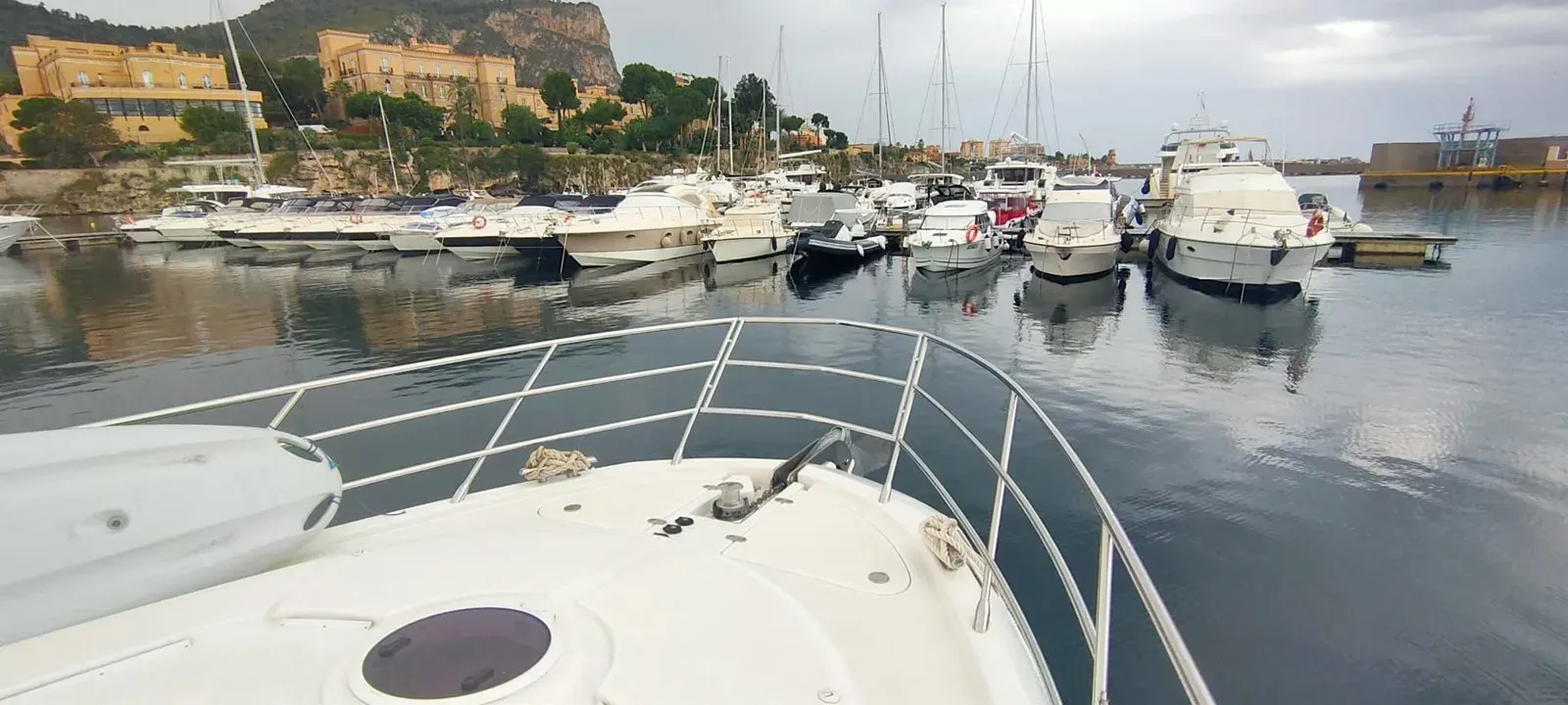 Azimut 64 Flybridge 2015 price