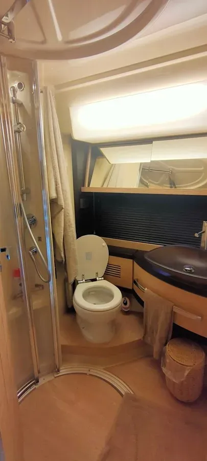 Azimut 64 Flybridge 64