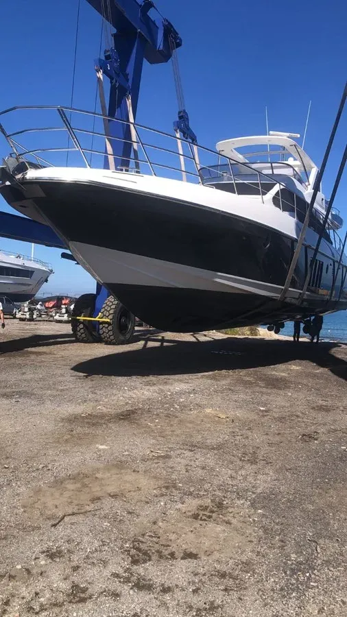 best yacht sales deals Azimut 64 Flybridge - Azimut Yachts