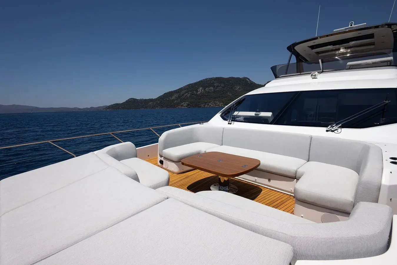 Buy a yacht MILES 77