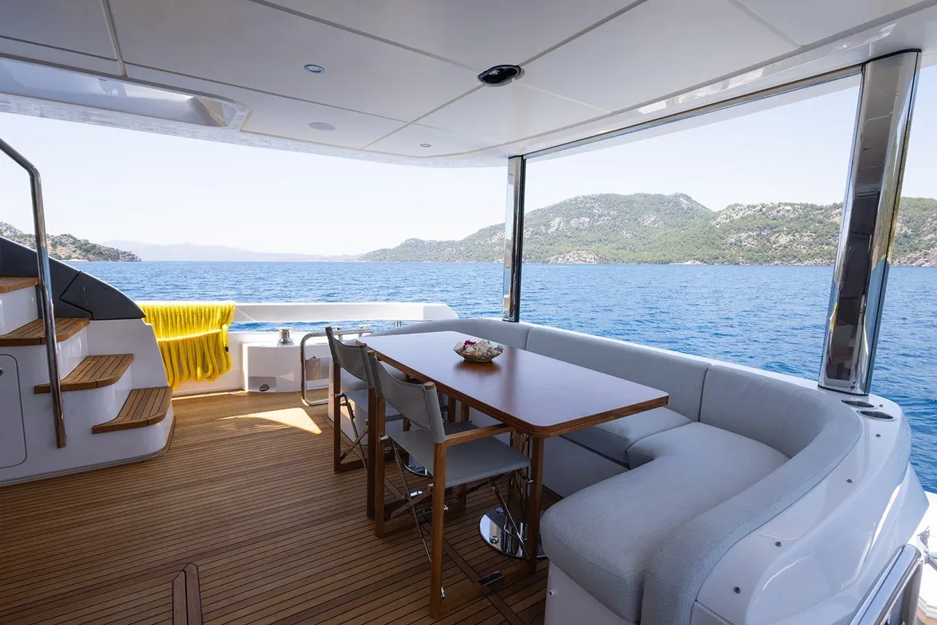 MILES - Azimut Yachts yacht sale