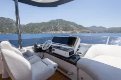the best price on MILES - Azimut Yachts