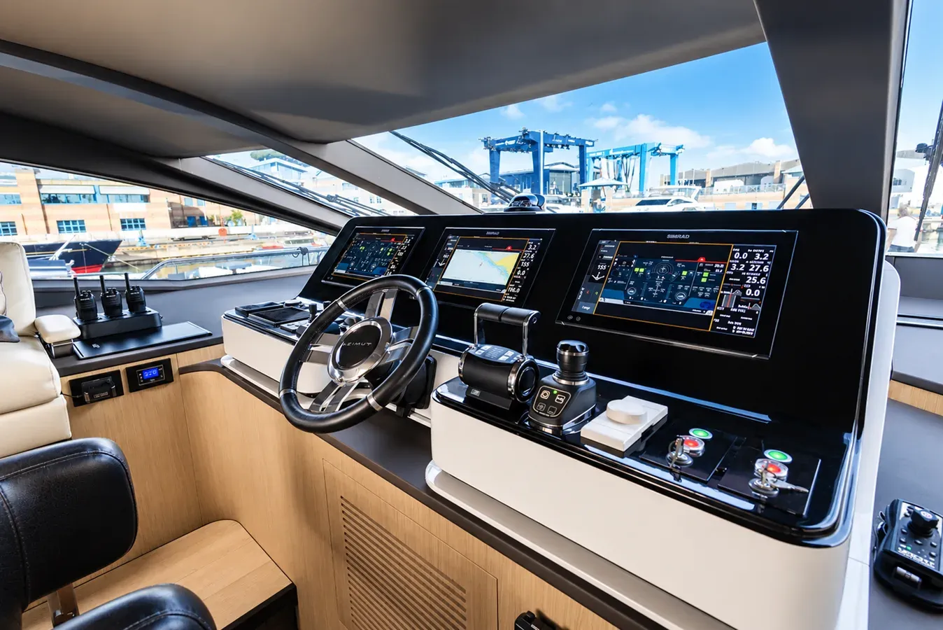 Buy a ESCAPE - Azimut Yachts at Shestakov Yacht Sales