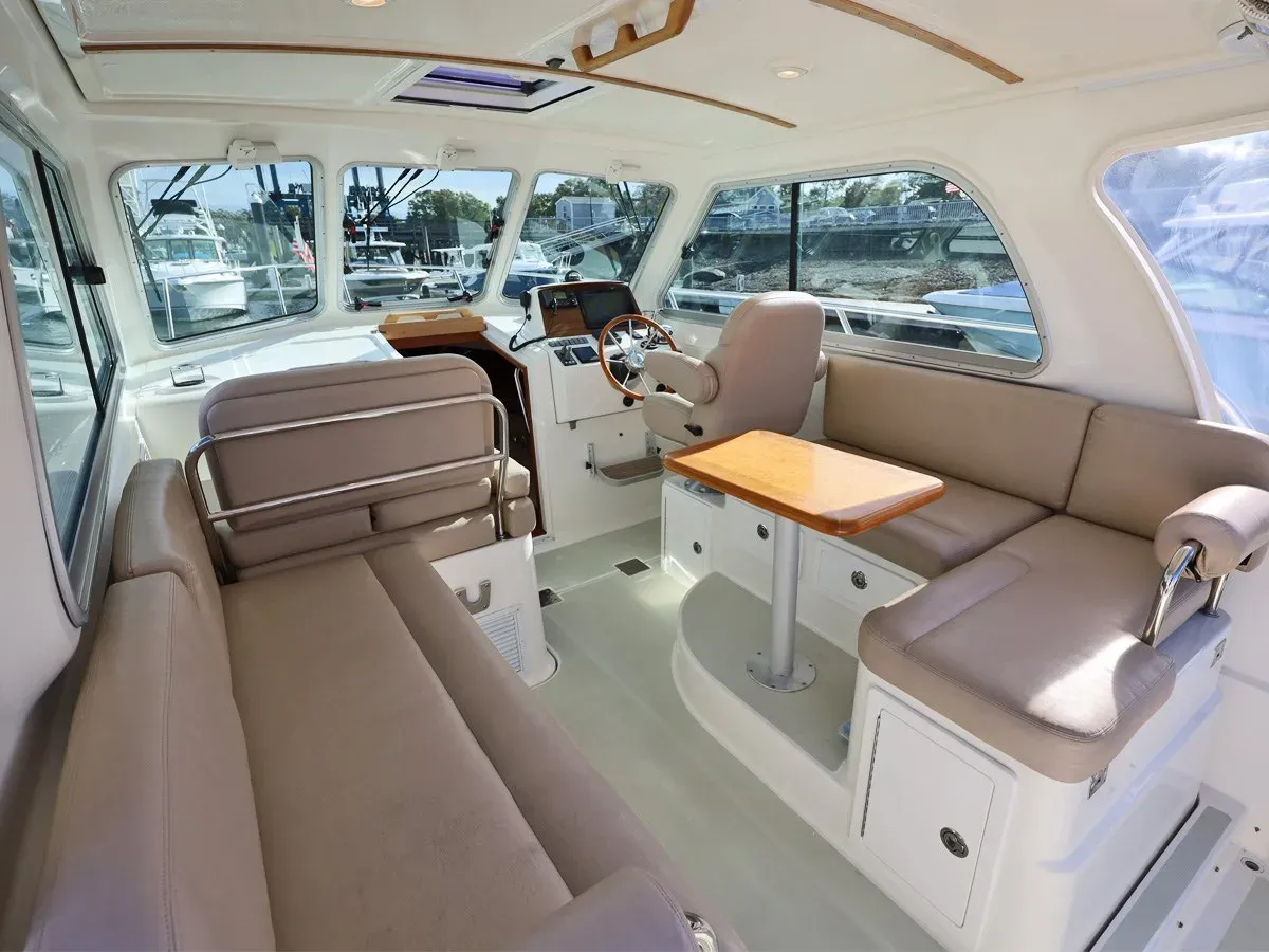 Buy a REVERIE 2016 at Shestakov Yacht Sales