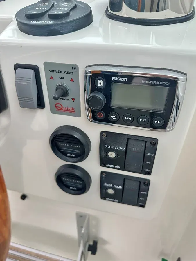 REVERIE - BACK COVE yacht sale