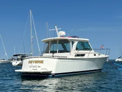 Buy a REVERIE 30 at Shestakov Yacht Sales