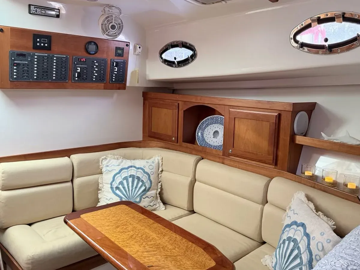 Купить яхту LENORA MARIE 2010 в Shestakov Yacht Sales