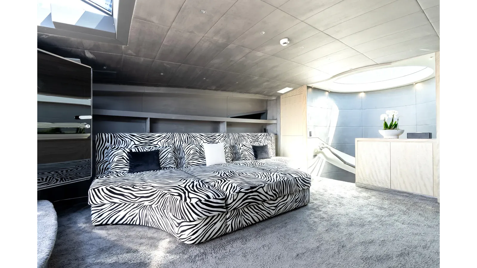 best yacht sales deals AQUILA 135