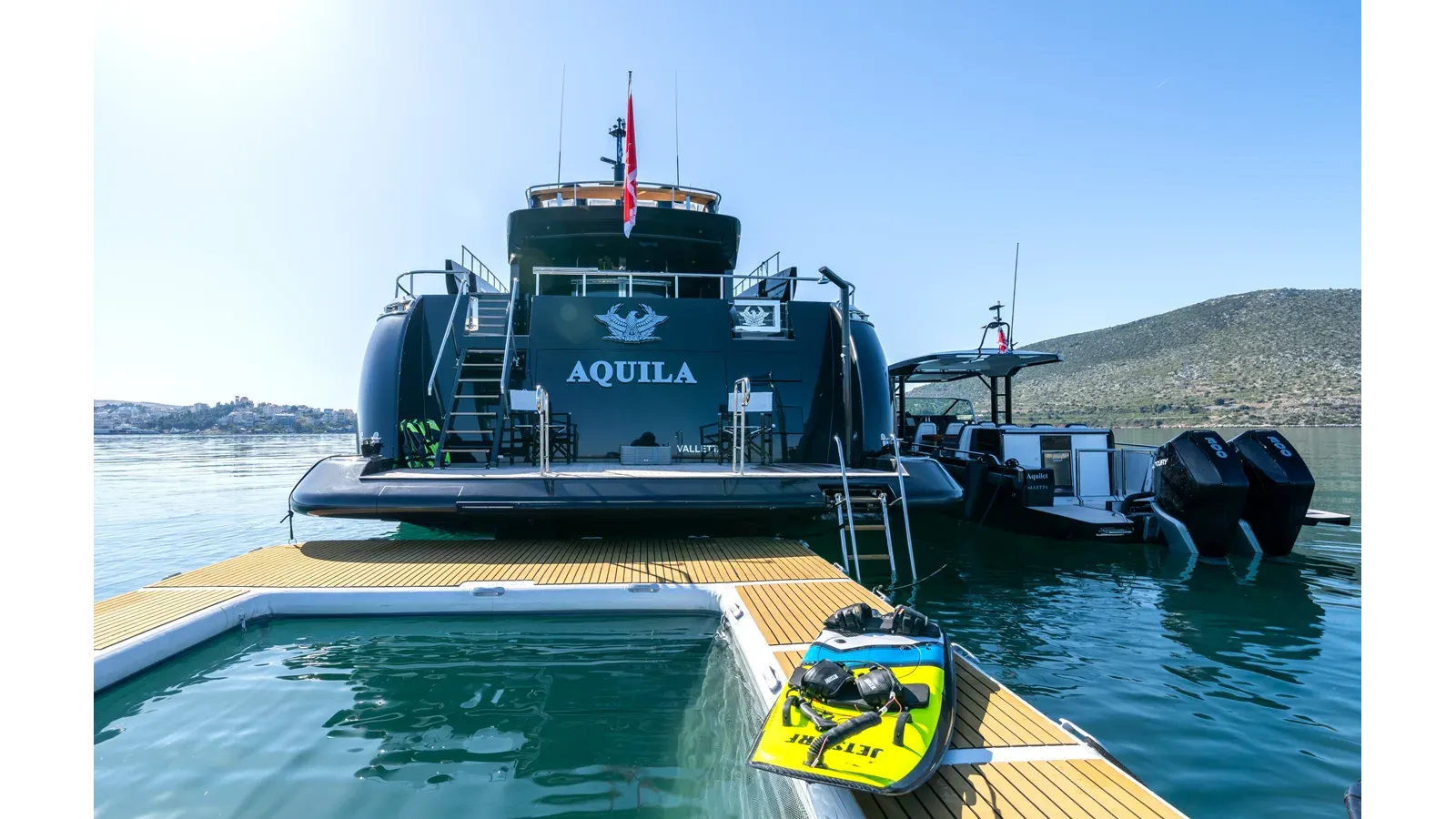 best yacht sales deals AQUILA 2004