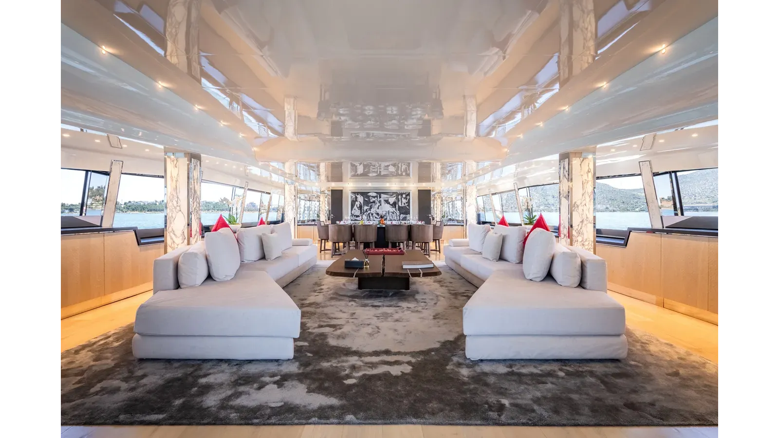 Buy a yacht AQUILA 2004