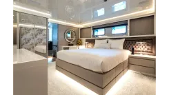Buy a AQUILA 2004 at Shestakov Yacht Sales