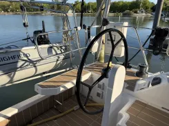Buy a yacht Wave Dancer 37