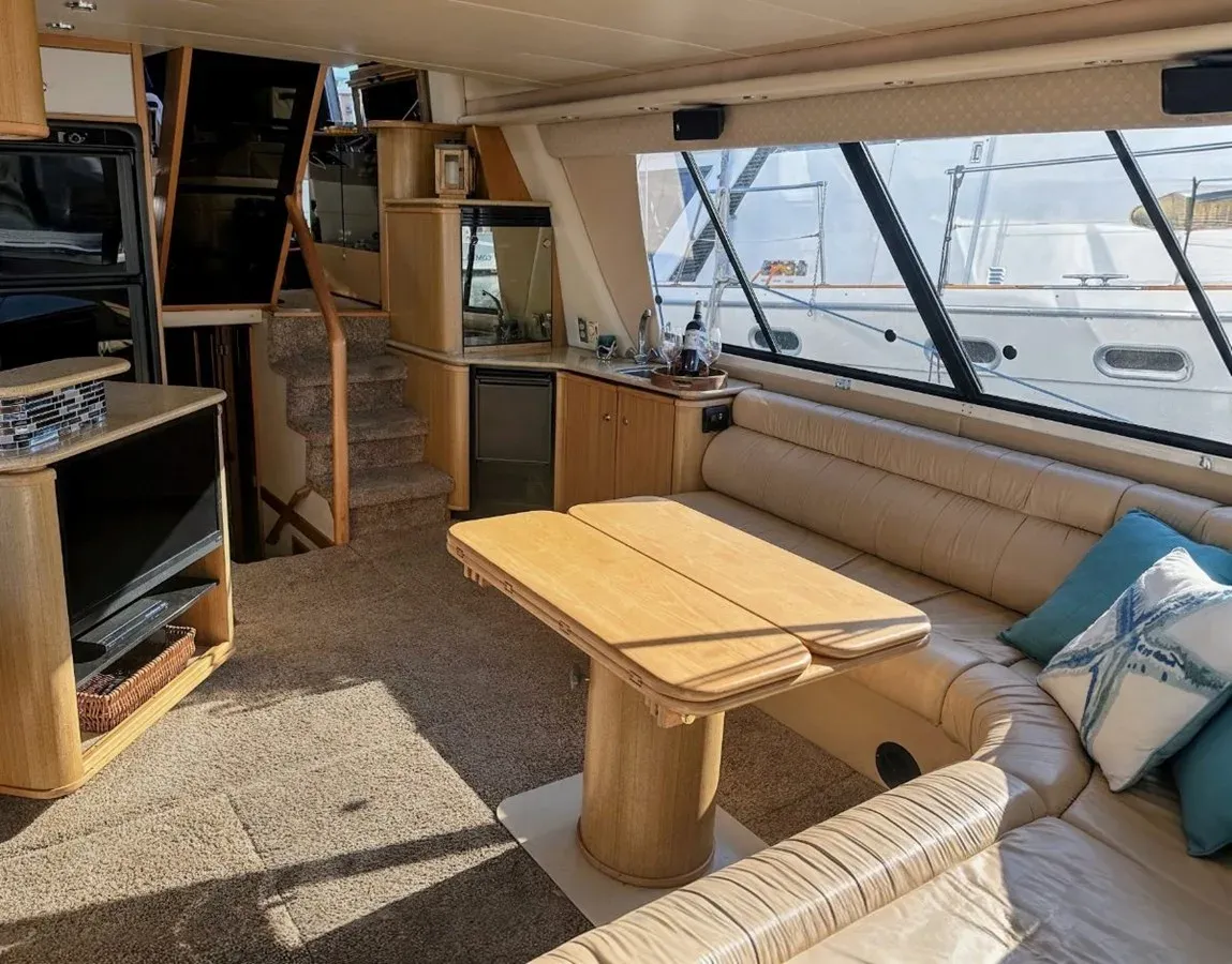 Buy a yacht BEACH HOUSE 2001
