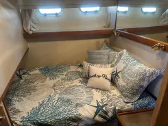 Buy a BEACH HOUSE 2001 at Shestakov Yacht Sales