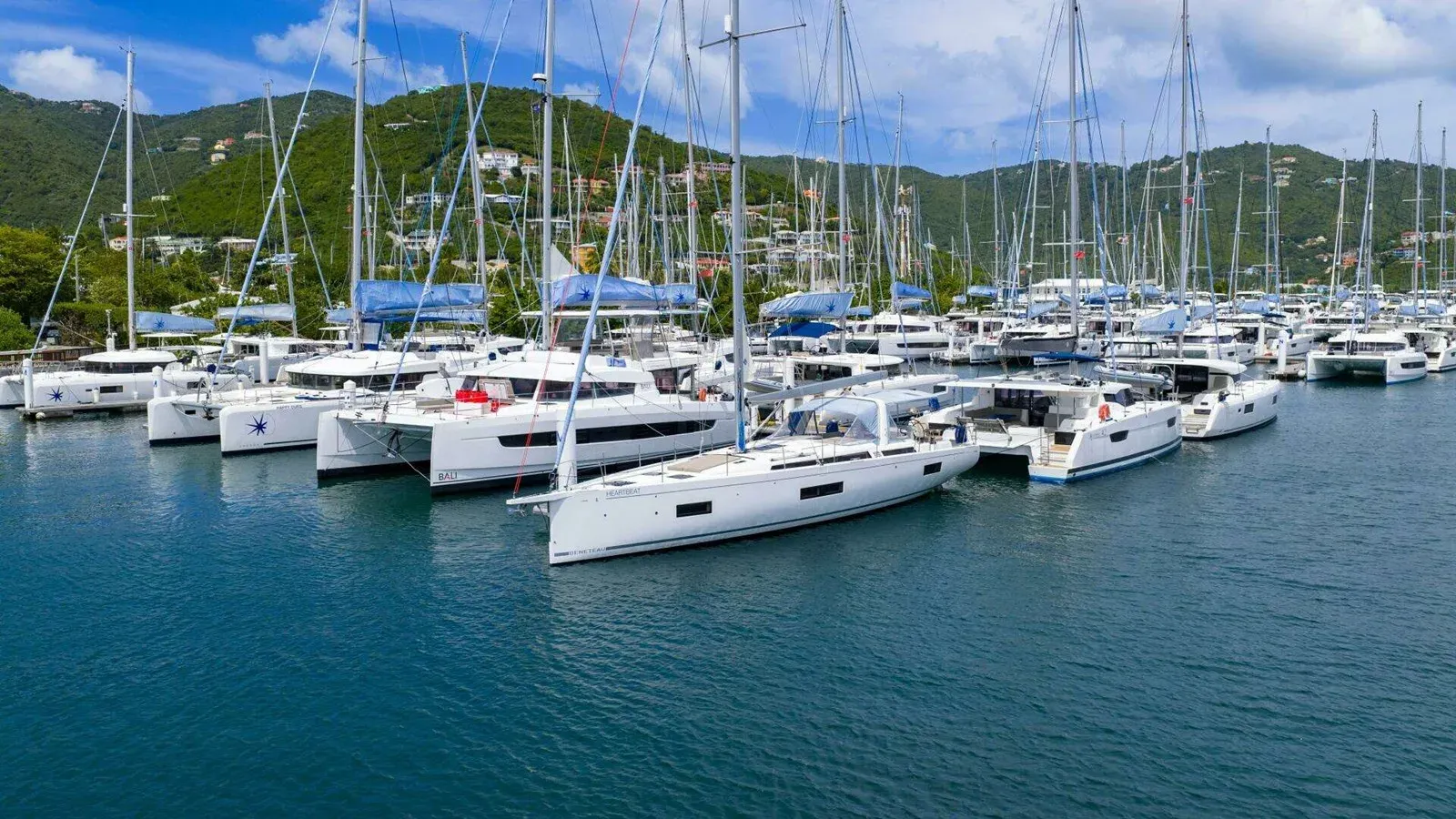 Купить яхту HEARTBEAT 54 в Shestakov Yacht Sales