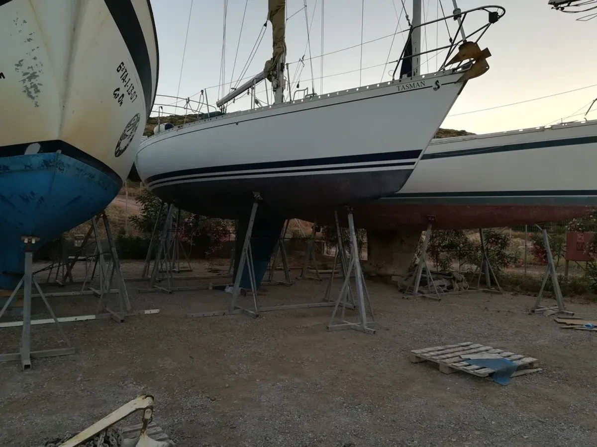 Buy a TASMAN 1986 at Shestakov Yacht Sales