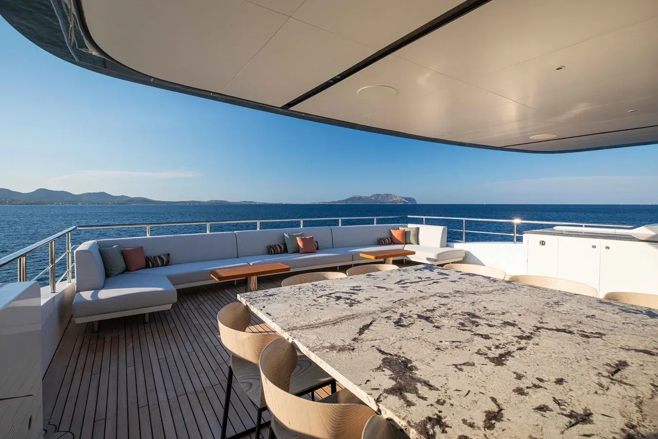 Buy a yacht JULES