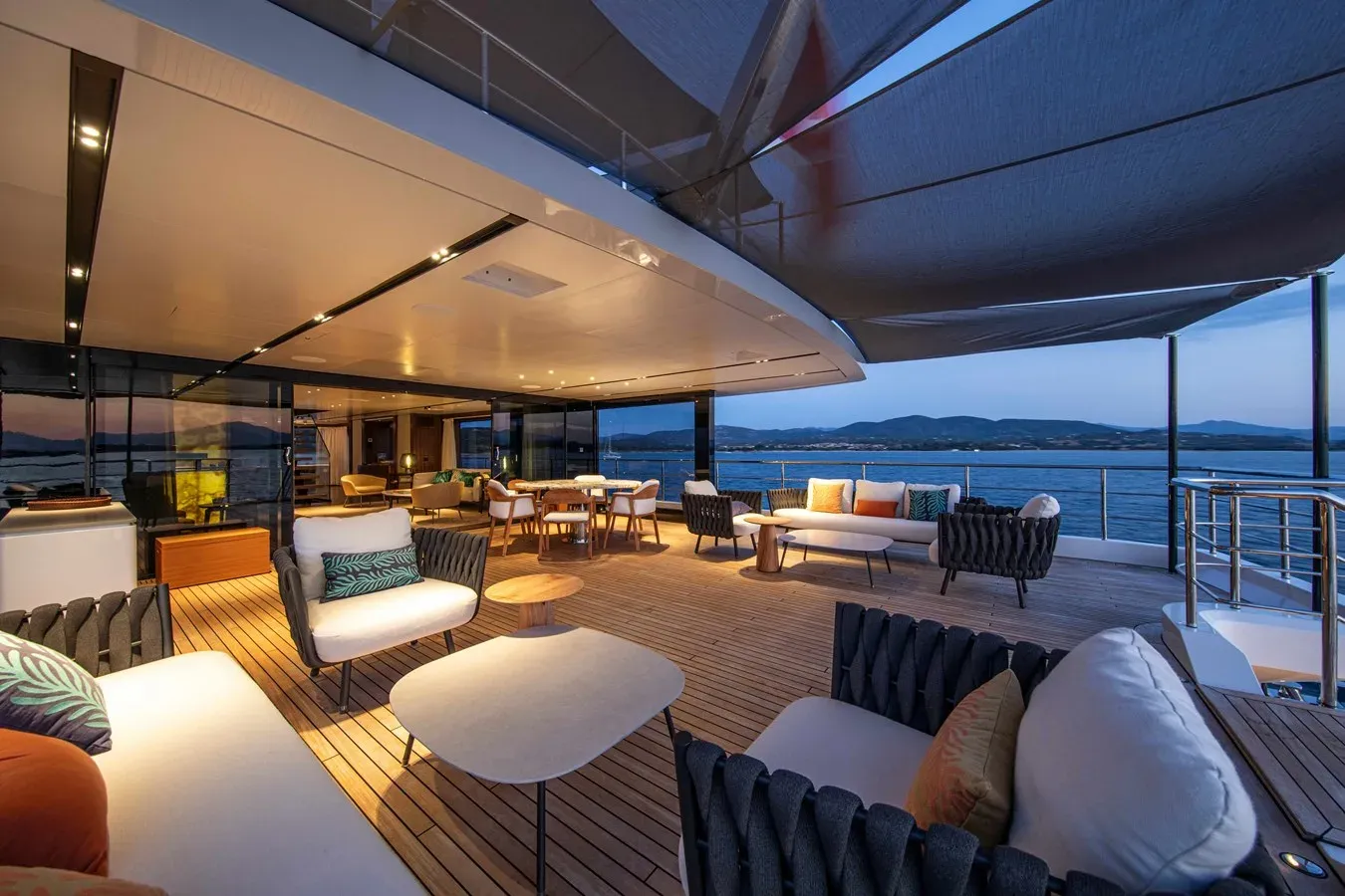 JULES B.Yond 37M