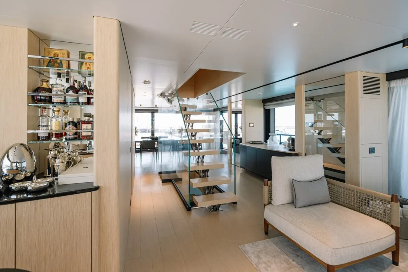 RAISA - Benetti price