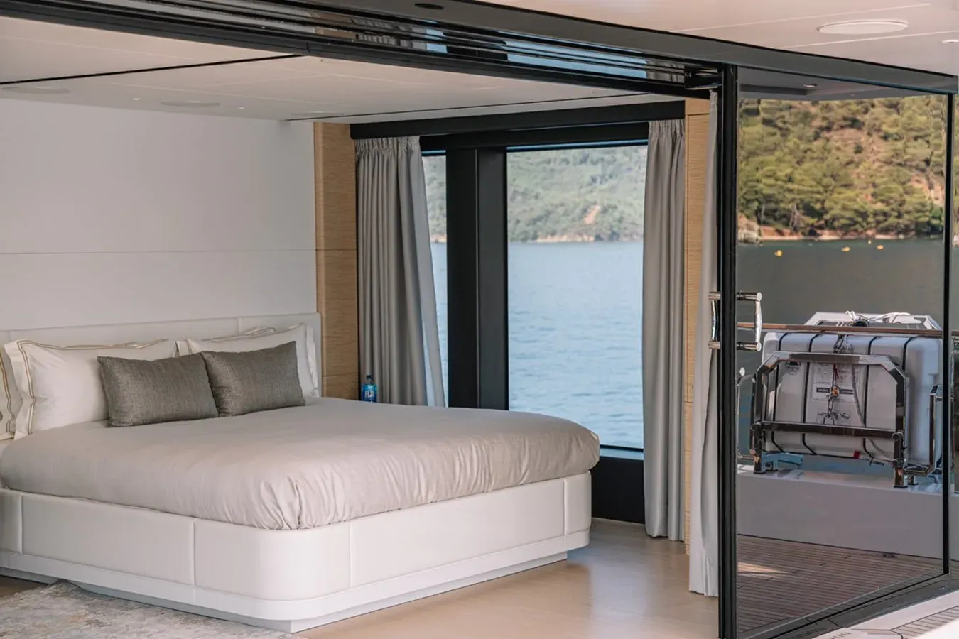 best yacht sales deals RAISA B.YOND 37M