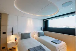the best price on RAISA - Benetti