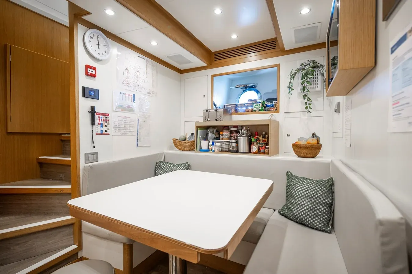 Buy a yacht Alegre