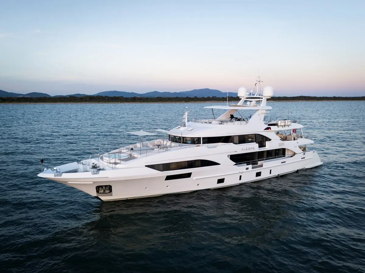 Buy a yacht Alegre Classic Supreme 132