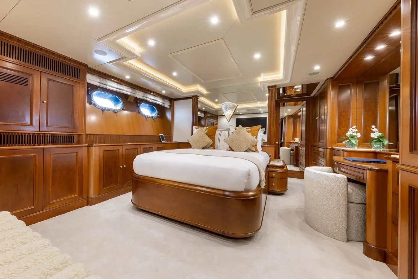 best yacht sales deals COME PRIMA 2000