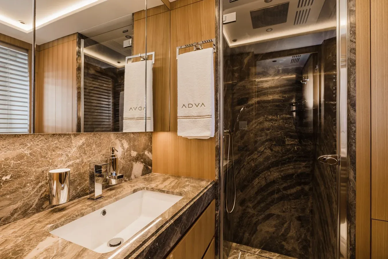 the best price on ADVA - Benetti