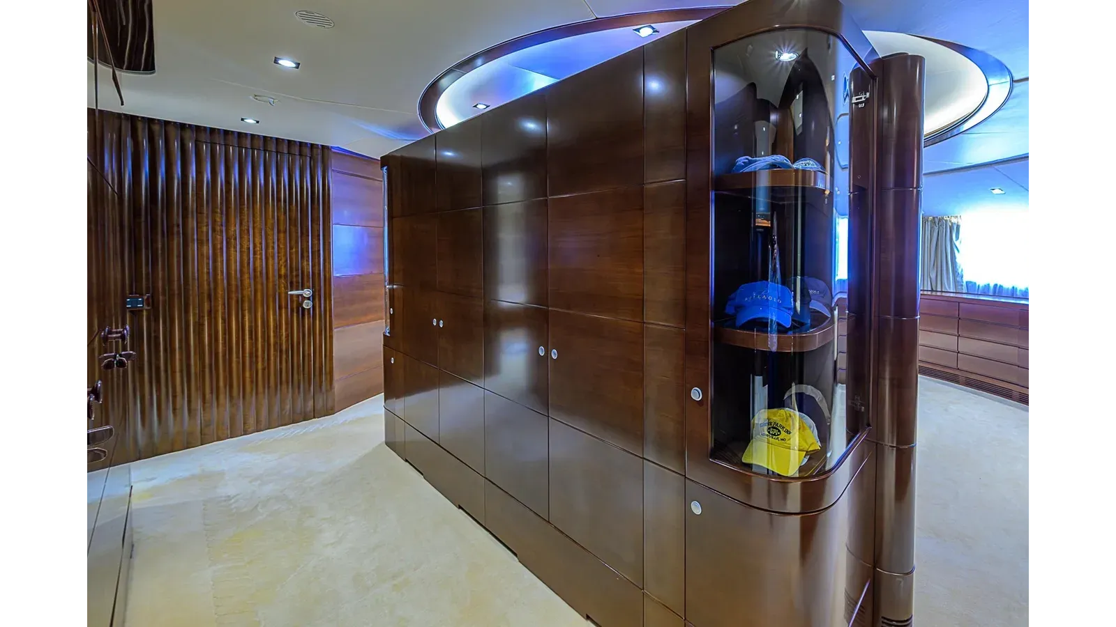 SEASCAPE V 2005 yacht sale
