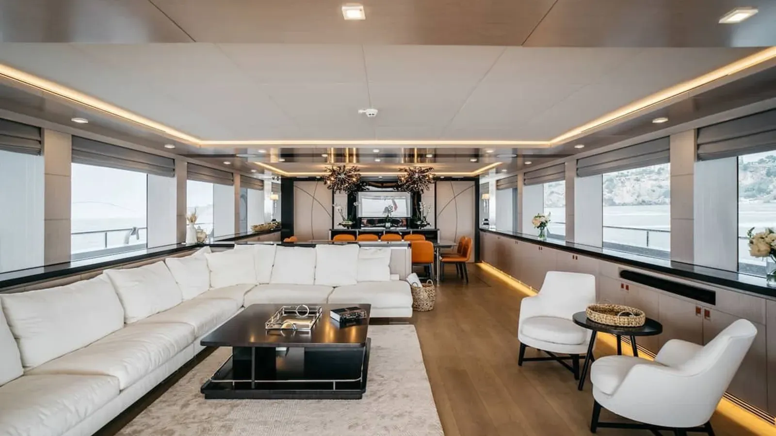 Buy a yacht HEEUS Bering 145