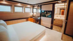 HEEUS yacht sale
