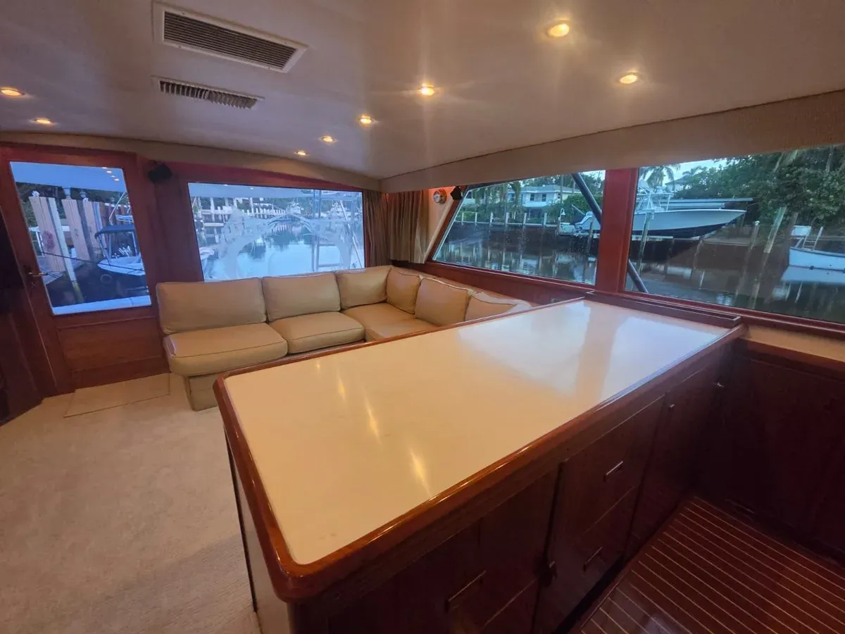 Buy a yacht PARADOX