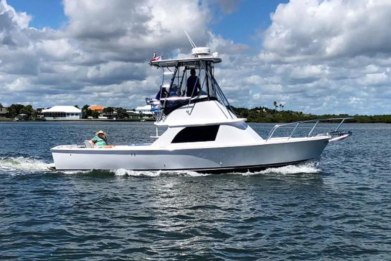 best yacht sales deals RAMPAGE Flybridge Cruiser