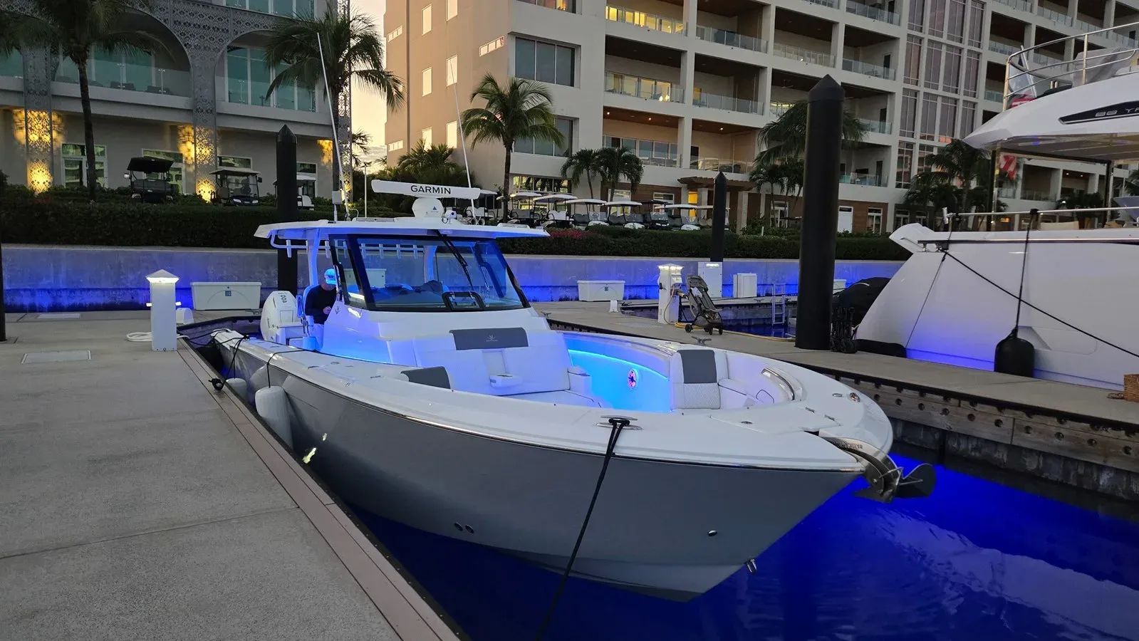 LIL DINGHY - Bertram Yacht price