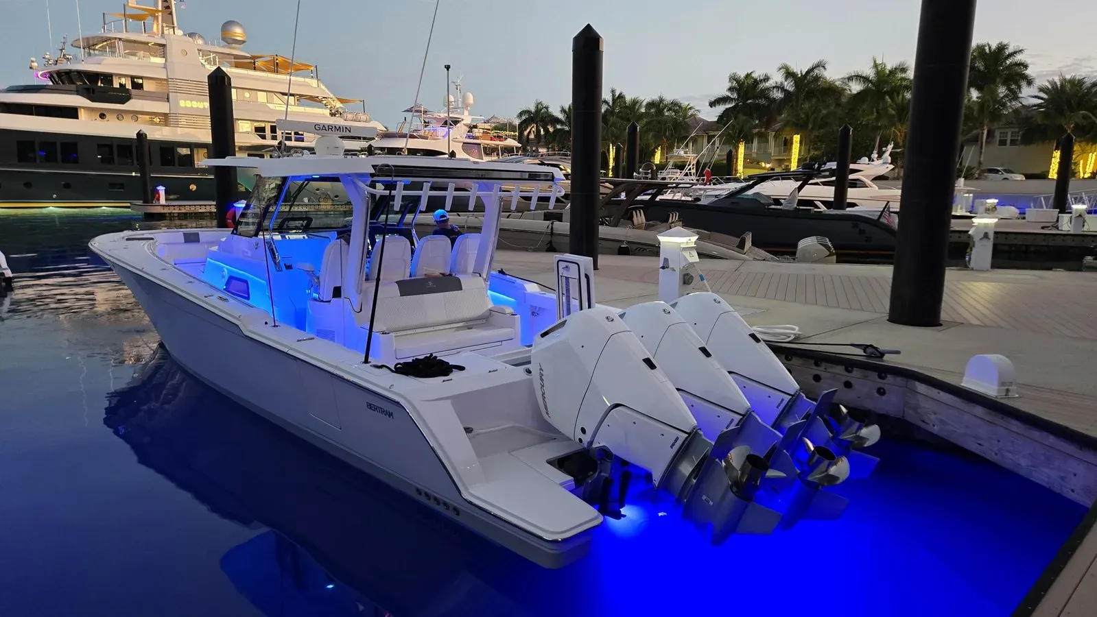 LIL DINGHY - Bertram Yacht yacht sale