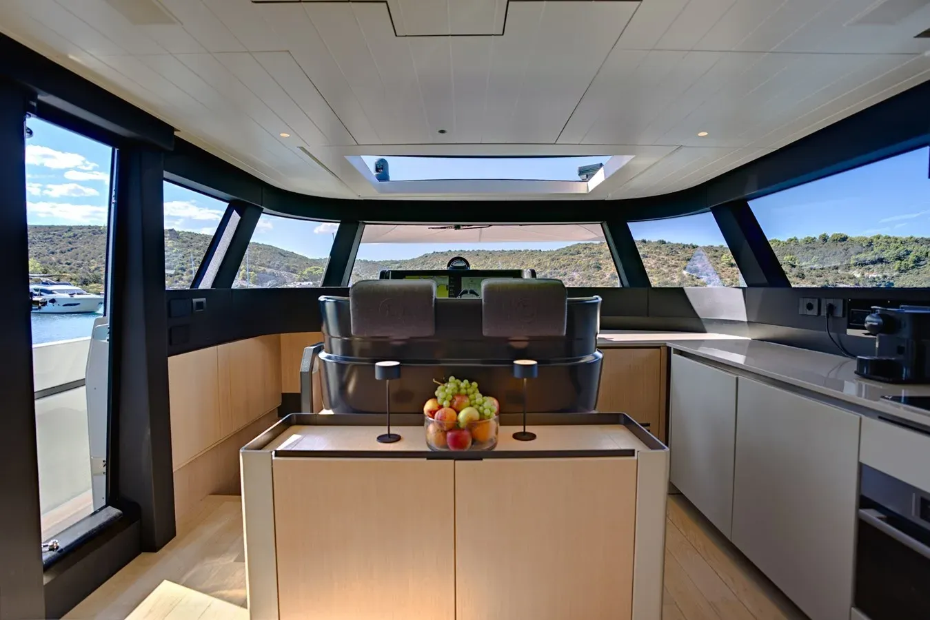 Buy a yacht VAYANA - BLUEGAME