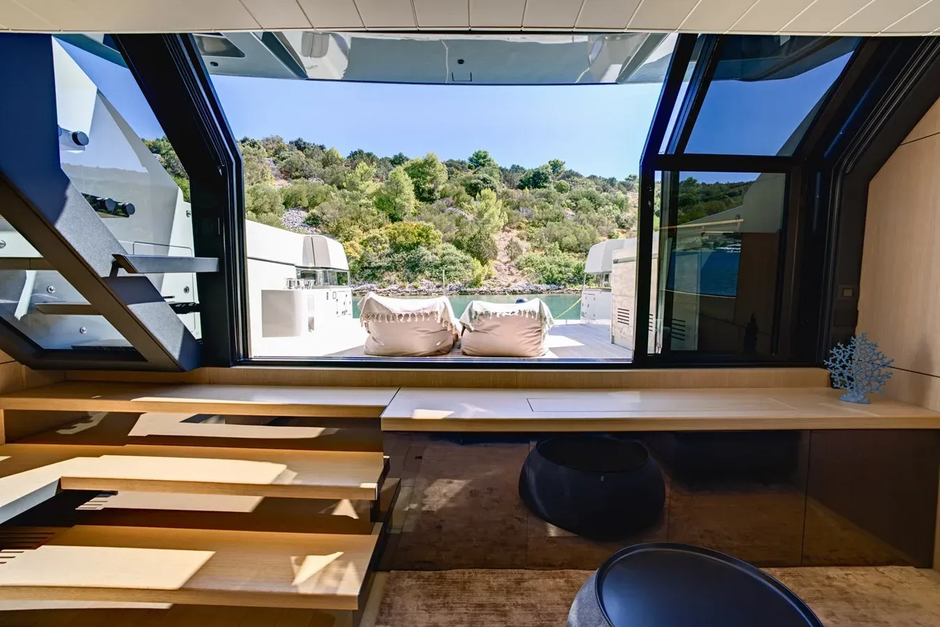 VAYANA BGX60 yacht sale