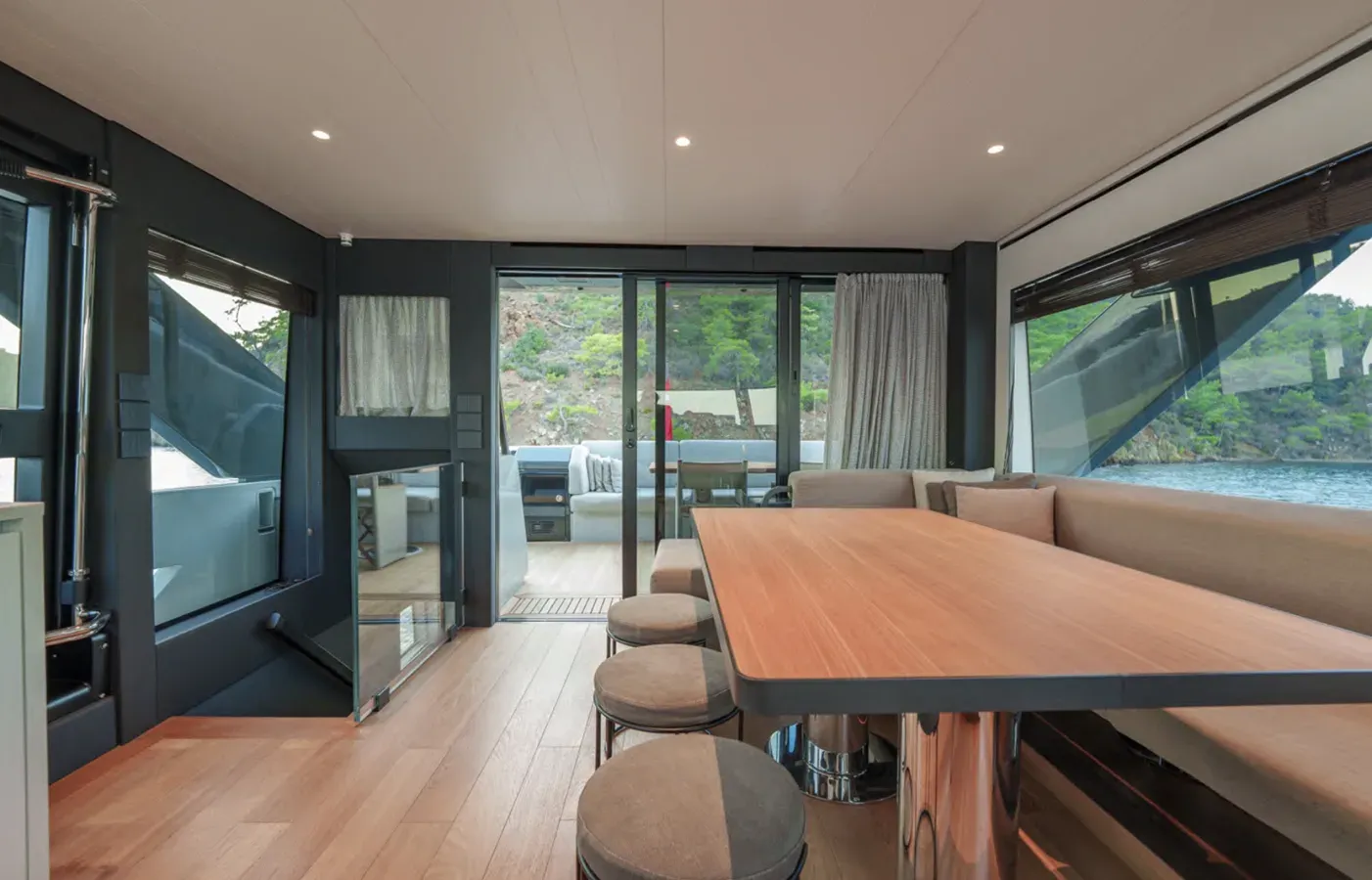 Buy a OUT OF THE BLUE 2021 at Shestakov Yacht Sales