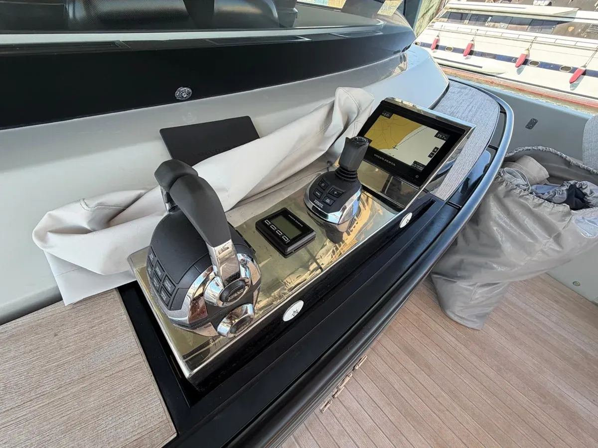 best yacht sales deals OUT OF THE BLUE - BLUEGAME