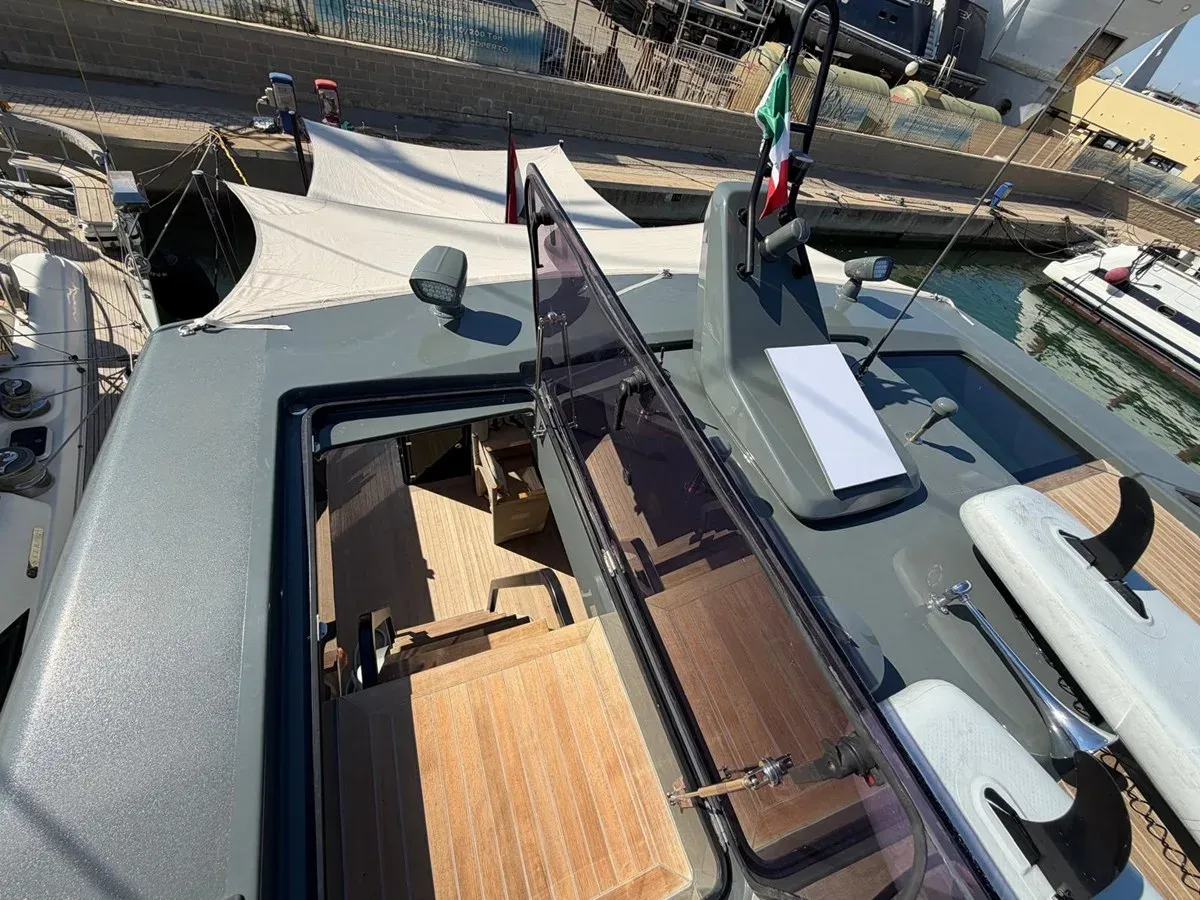 Buy a OUT OF THE BLUE 2021 at Shestakov Yacht Sales