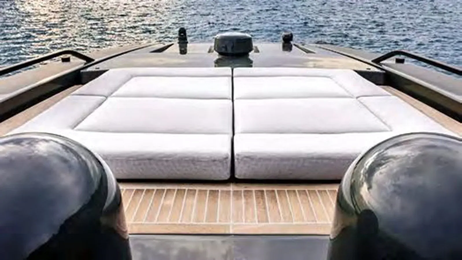 Buy a BLUEGAME BGX60 2023 at Shestakov Yacht Sales