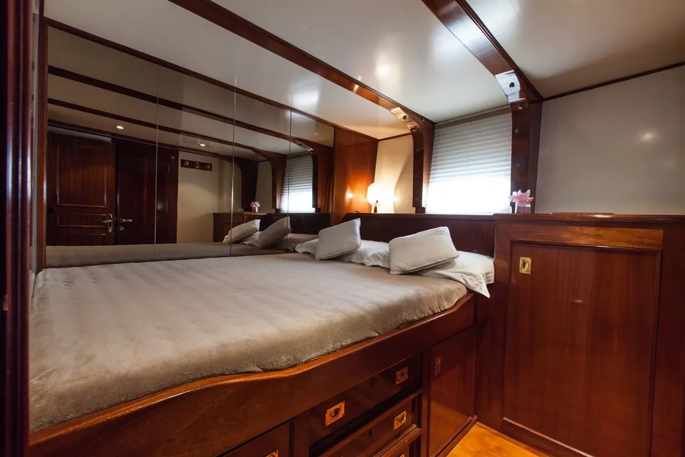 ANTARES OF BRITAIN yacht sale