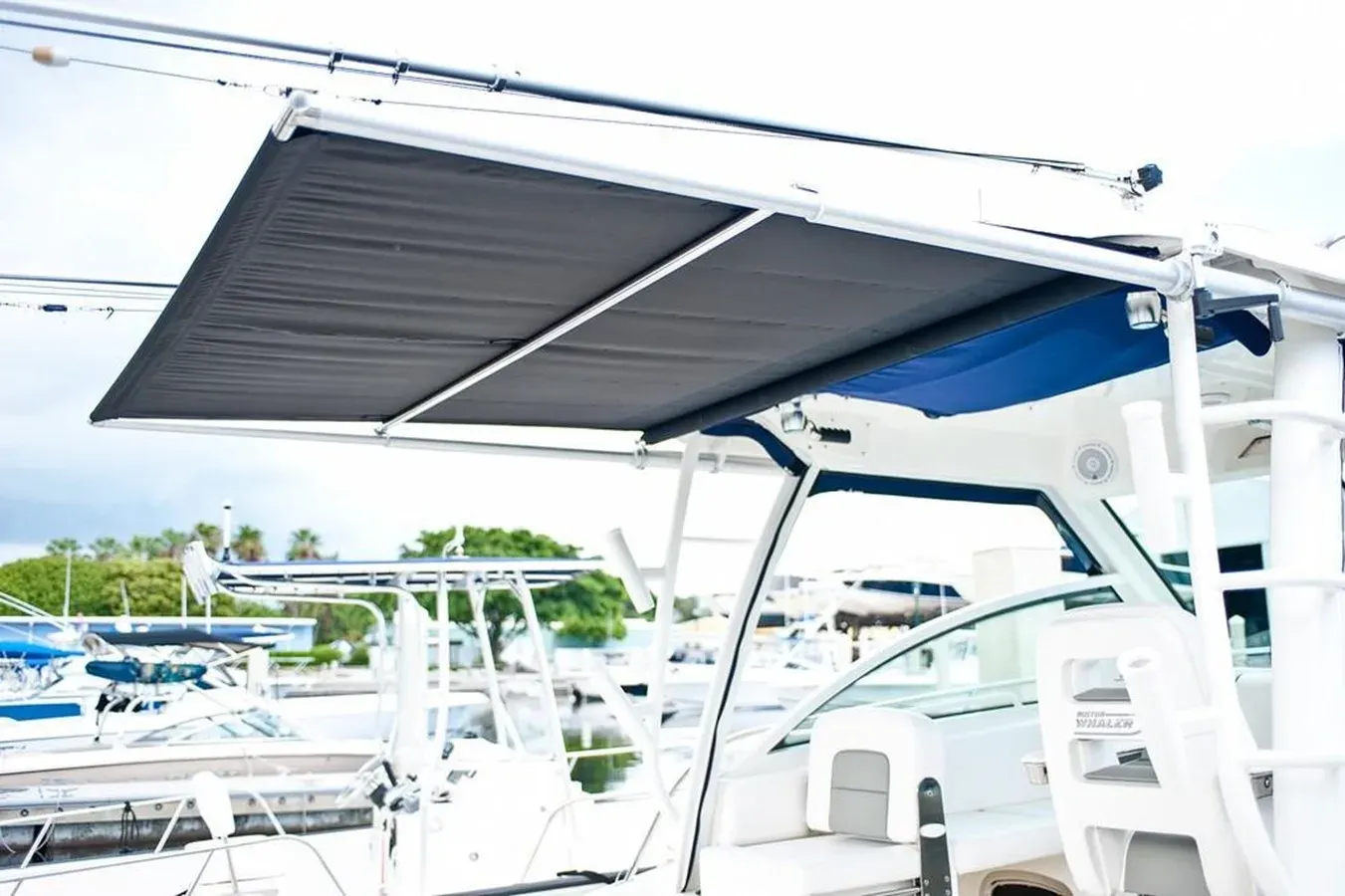 the best price on Boston Whaler 285CQ 2024