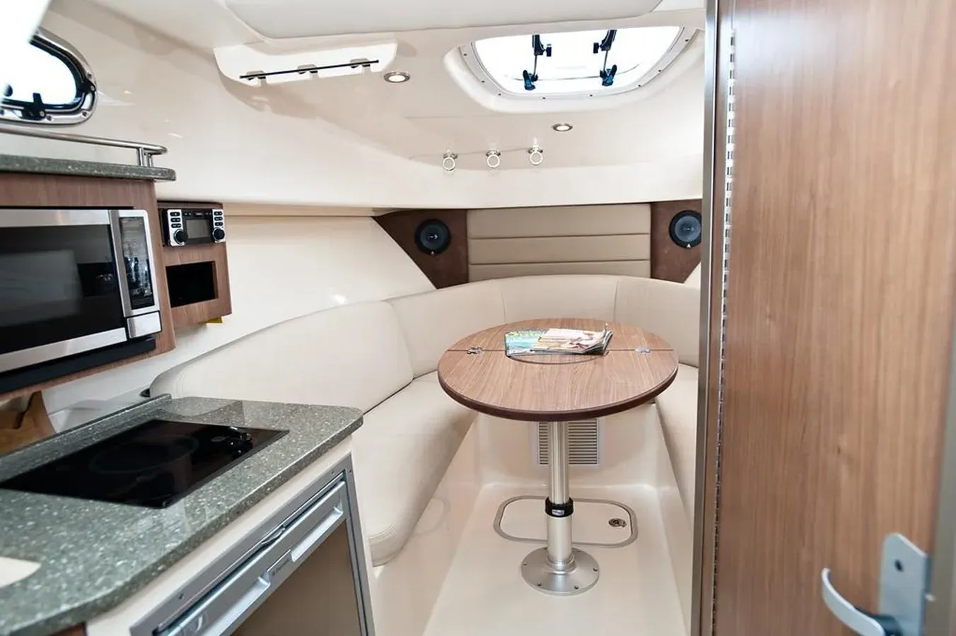 Boston Whaler 285CQ yacht sale