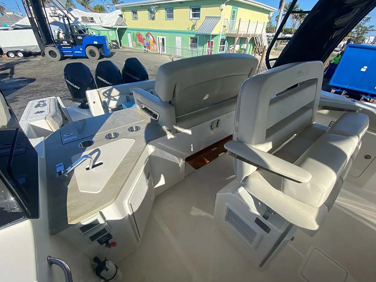 Buy a UNPLUGGED 35 at Shestakov Yacht Sales