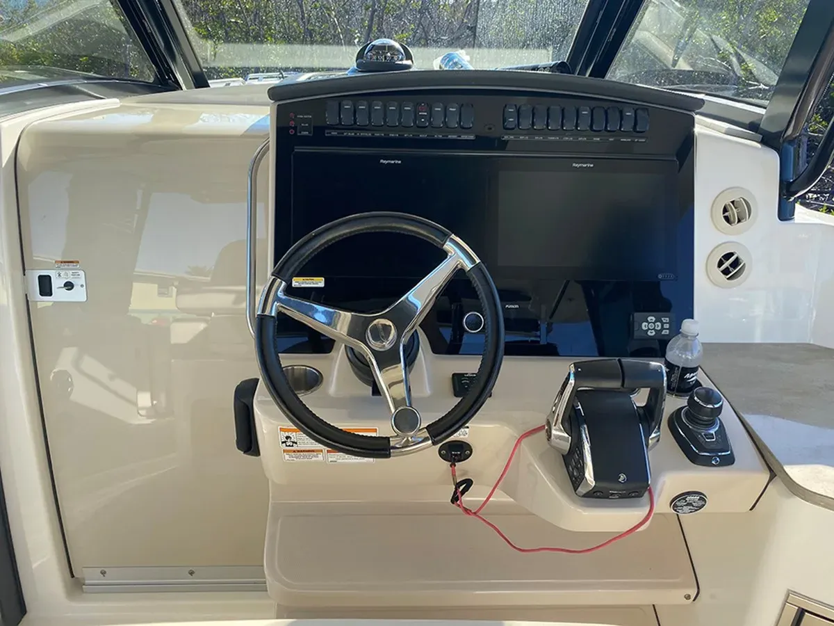 Buy a yacht UNPLUGGED 2023